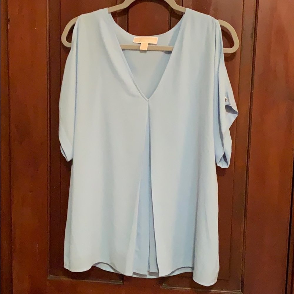 Cold shoulder top